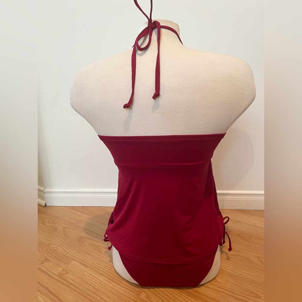 Bikini - Picture 3 of 3